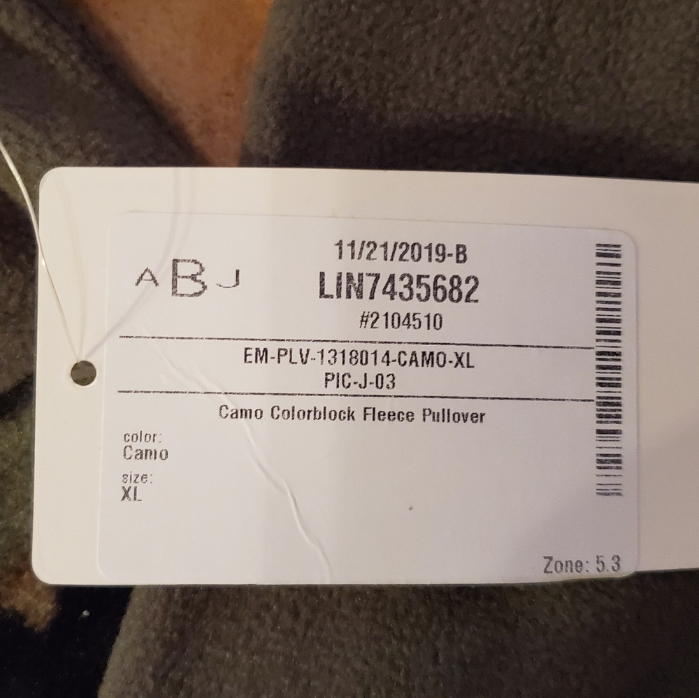 🆕️ Fleece Jacket - Picture 4 of 4